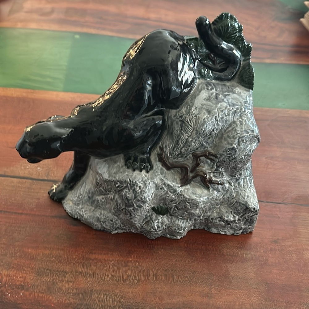 Duncan Enterprises Black Panther Ceramic Bookend.